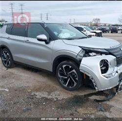 ميتسوبيشي اوتلاندر